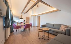Pension BergMoment Ferienwohnungen oder Zimmer mit Frühstück